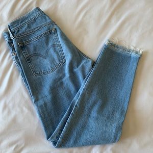 Levi’s wedgie ankle jeans